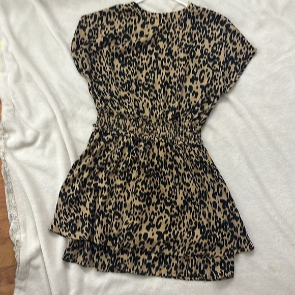 Lightweight leopard print dress size large brand, sienna sky - Picture 3 of 3
